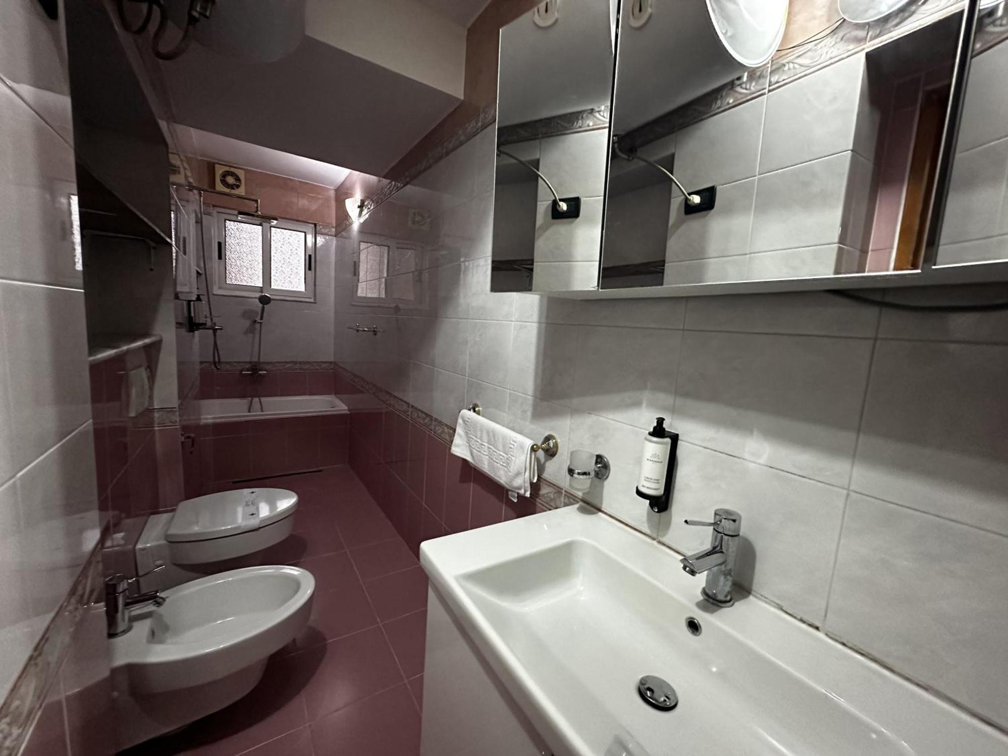 Tirana Treasure: Chic 2Br-Apartment 8Min To Skanderbeg Place Exterior foto